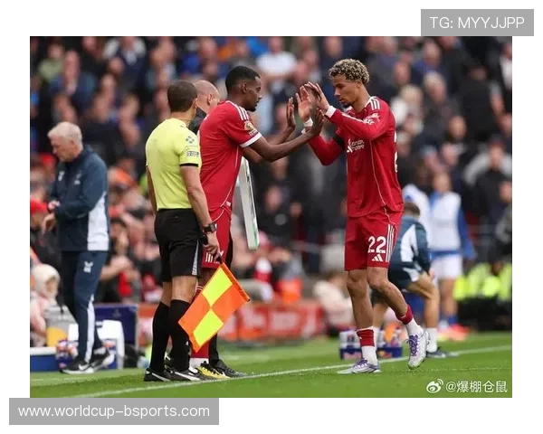 卡拉格：埃基蒂克比托雷斯更出色，托雷斯的成功更依赖杰拉德-直播吧